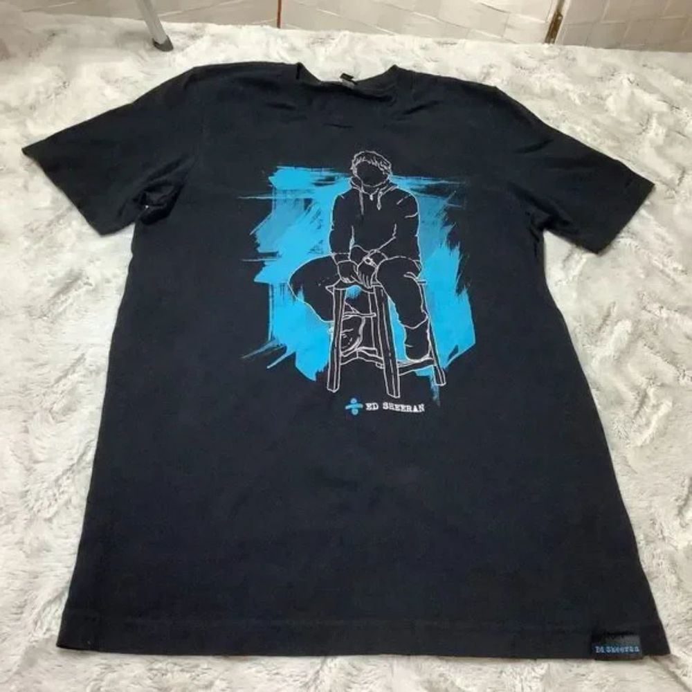 ed sheeran black divide tour tee t-shirt size medium